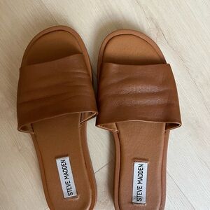 Steve Madden Tan Minimalist Sandals